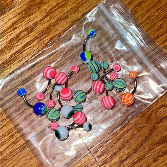 ❌Belly Rings❌ - Picture 3 of 3